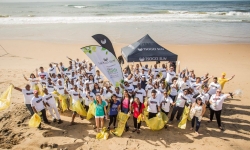 Tsogo Sun Volunteers and Miss Earth SA clean-up Durban beaches on World Oceans Day